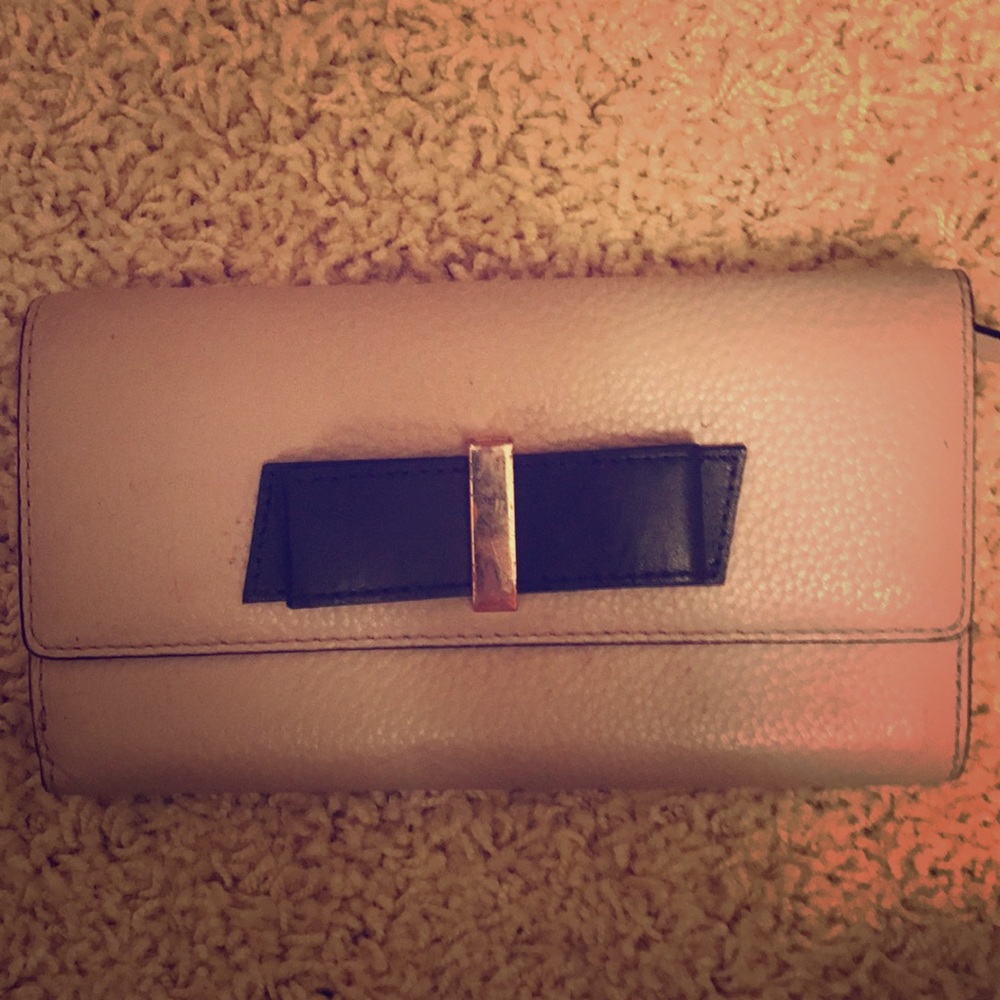 Kate Spade Leather Trifold Wallet